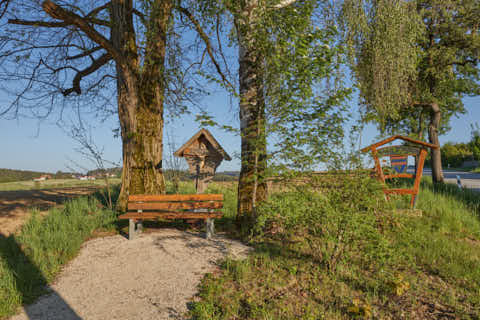 Gemeinde Mitterskirchen Landkreis Rottal-Inn Atzberg Hauptstraße Ruheplatz (Dirschl Johann) Deutschland PAN